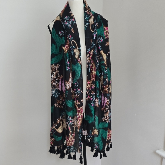 Lilly Pulitzer Dancing In The Moonligjt Resort Scarf Jungle Print - Picture 3 of 5